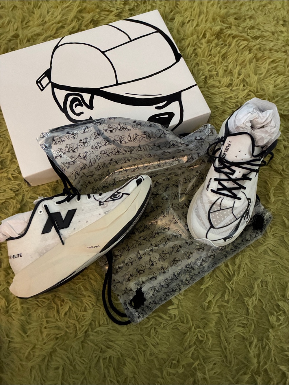 Paperboy Paris New Balance SC Elite V4